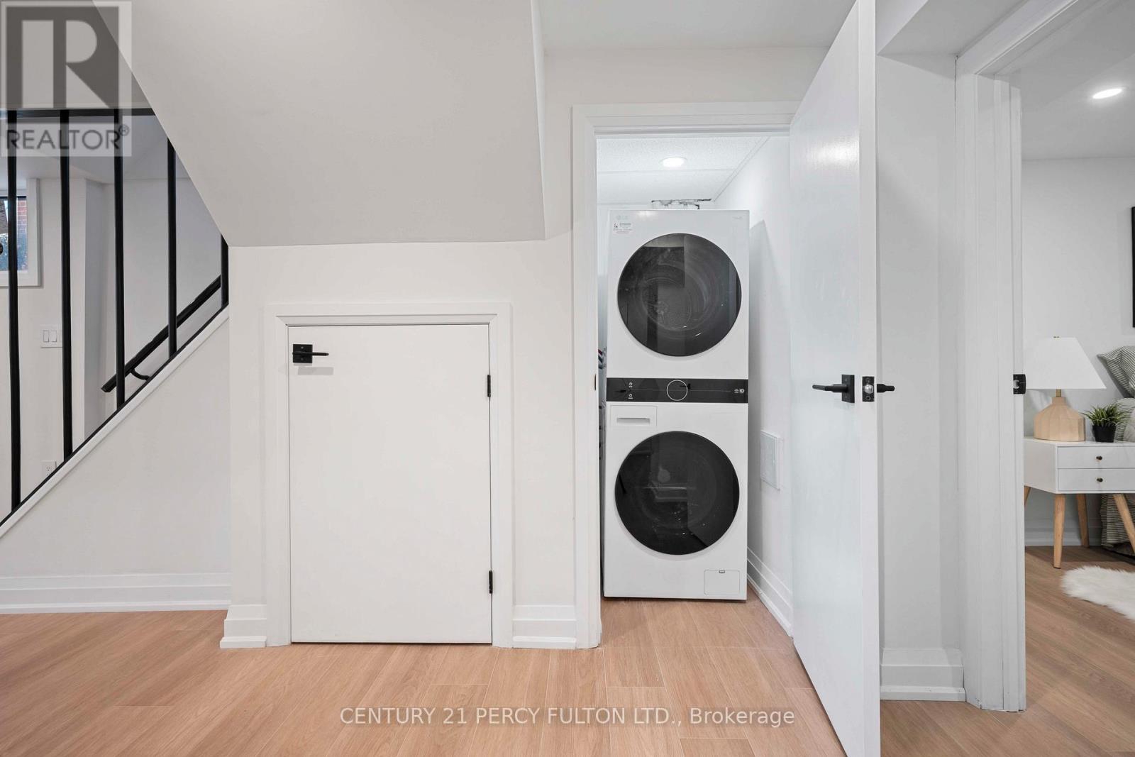 3 Learmont Drive, Toronto, ON - Indoor Photo Showing Laundry Room