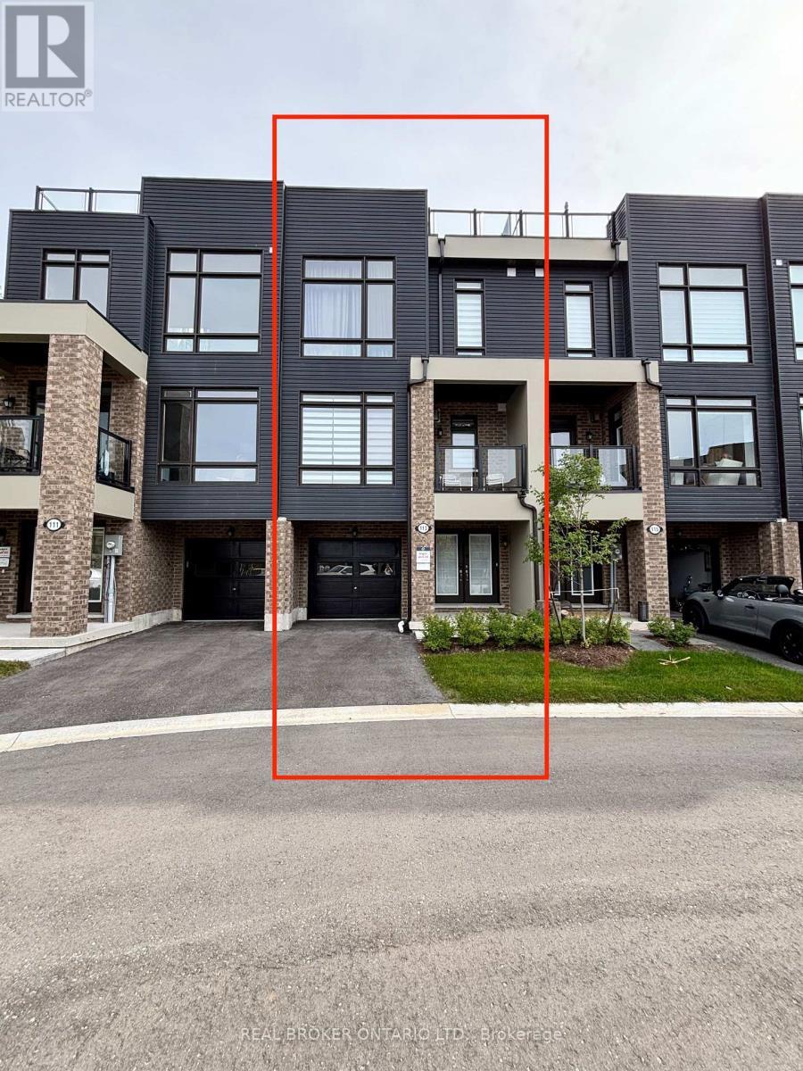 113 Marina Village Drive, Georgian Bay, ON - Outdoor With Facade