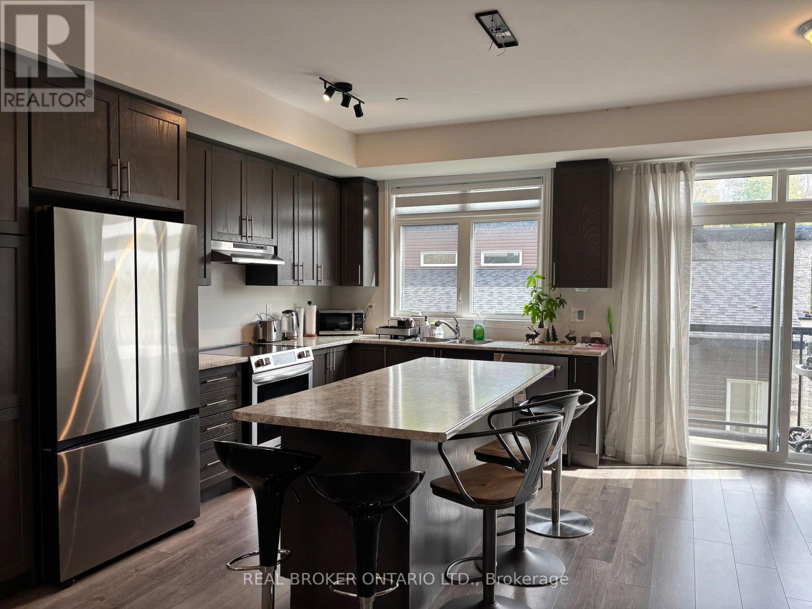 Kitchen - 113 Marina Village Drive, Georgian Bay, ON - Indoor Photo Showing Kitchen
