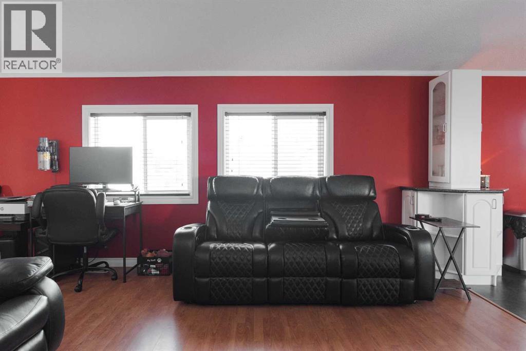 160 Grandview Crescent, Fort Mcmurray, AB - Indoor Photo Showing Other Room