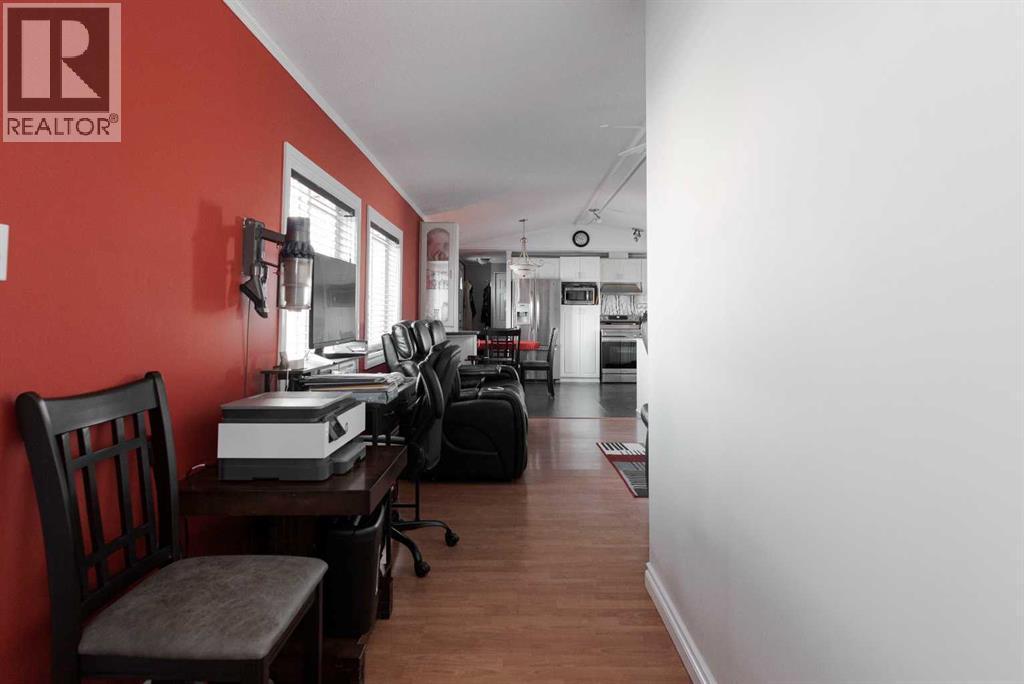 160 Grandview Crescent, Fort Mcmurray, AB - Indoor