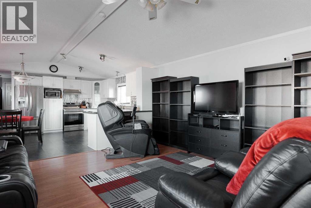 160 Grandview Crescent, Fort Mcmurray, AB - Indoor Photo Showing Living Room