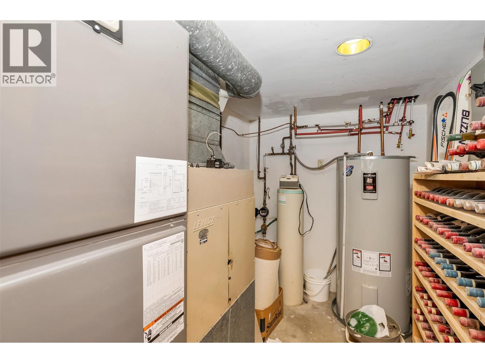 460 Crestview Drive, Coldstream, BC - Indoor Photo Showing Basement