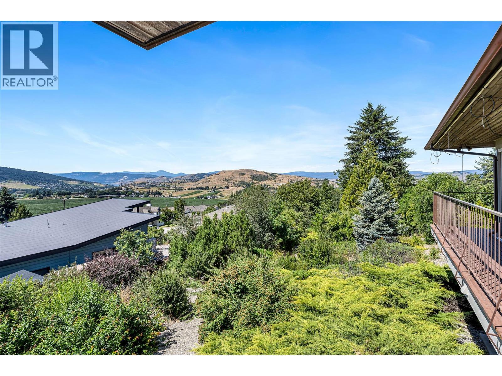 460 Crestview Drive, Coldstream, BC - Outdoor With View