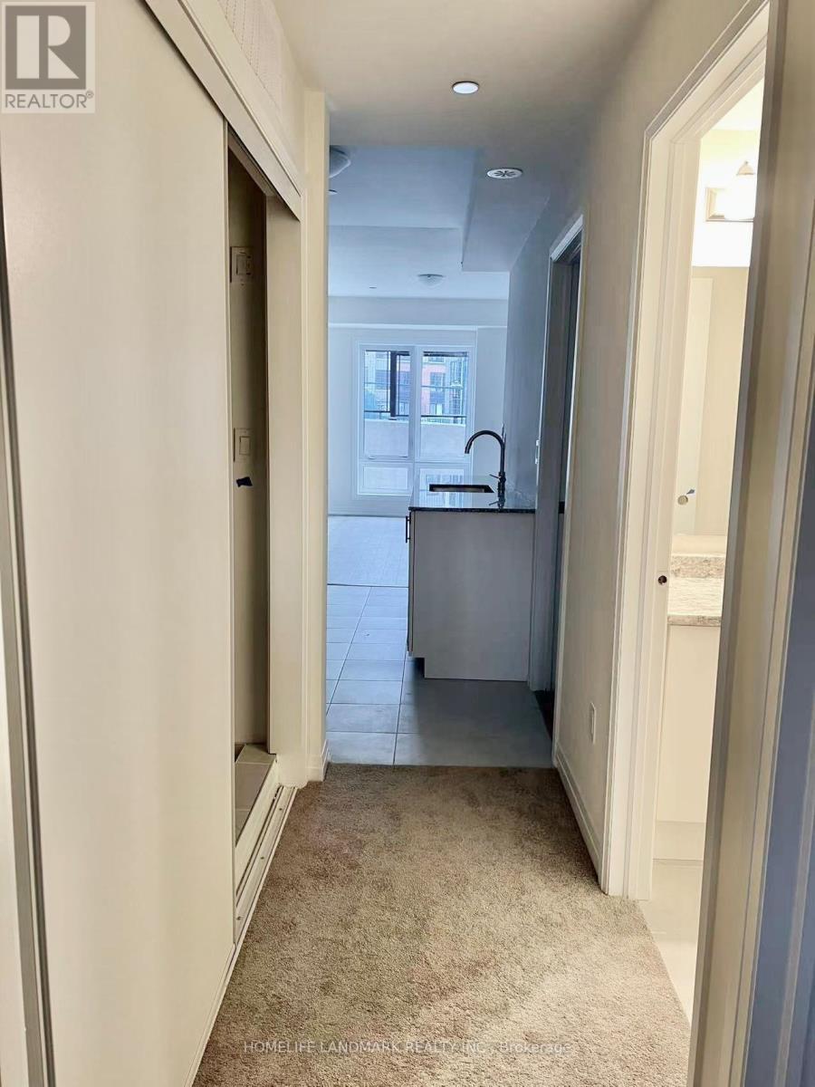 25 - 30 Liben Way, Toronto, ON - Indoor Photo Showing Other Room