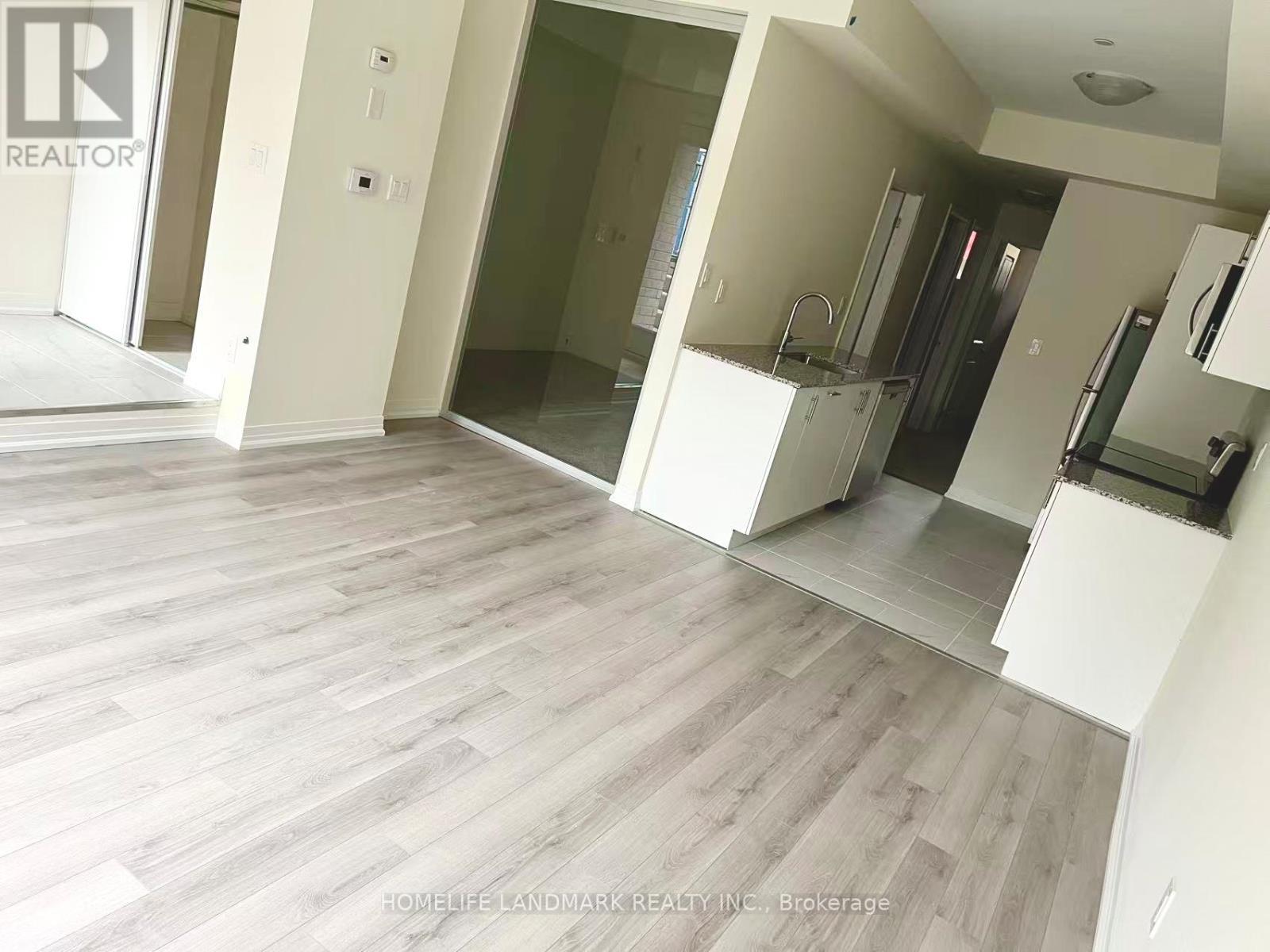 25 - 30 Liben Way, Toronto, ON - Indoor Photo Showing Other Room