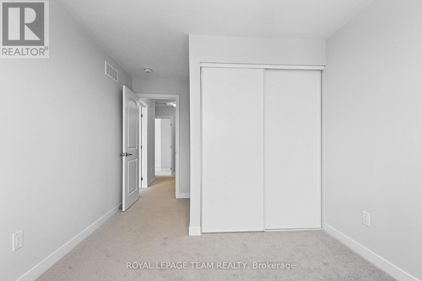 419 Mortar Terrace, Ottawa, ON - Indoor Photo Showing Other Room