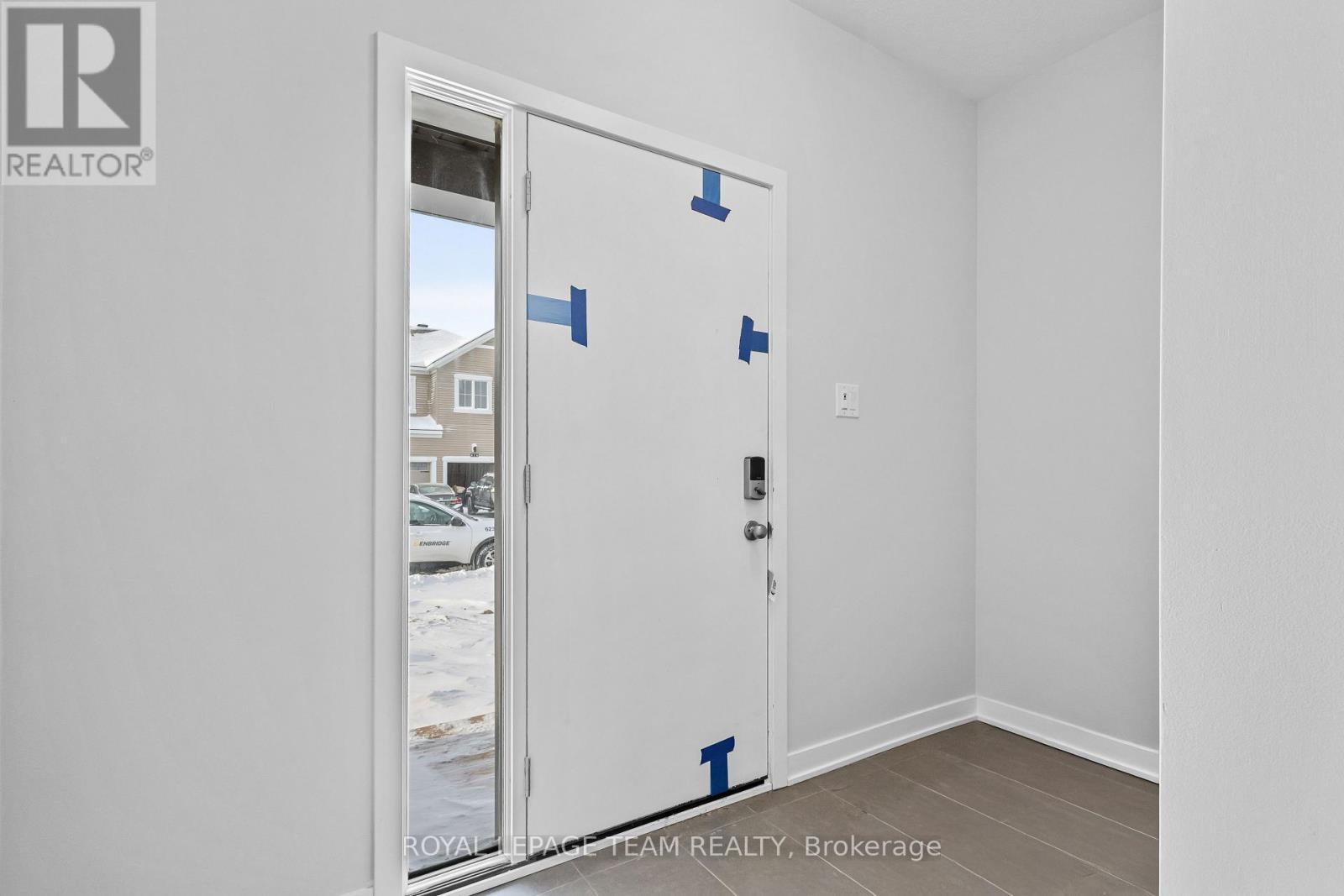 419 Mortar Terrace, Ottawa, ON - Indoor Photo Showing Other Room