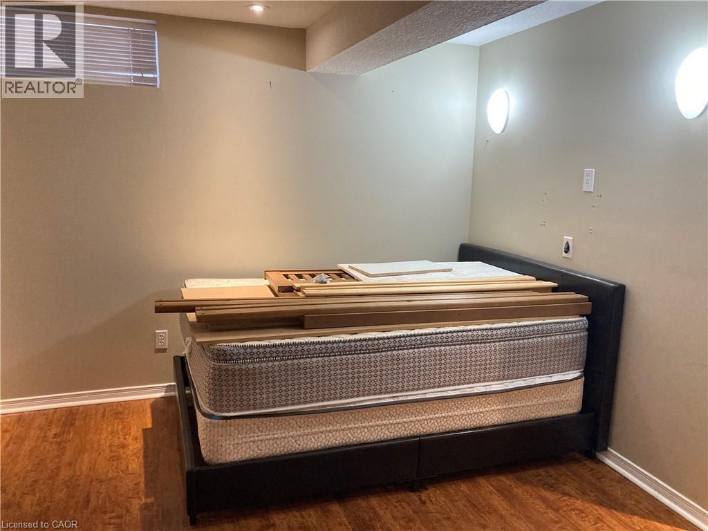 421 White Birch Avenue, Waterloo, ON - Indoor