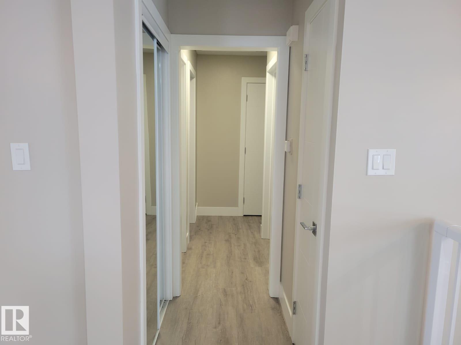 15112 72 St Nw, Edmonton, AB - Indoor Photo Showing Other Room