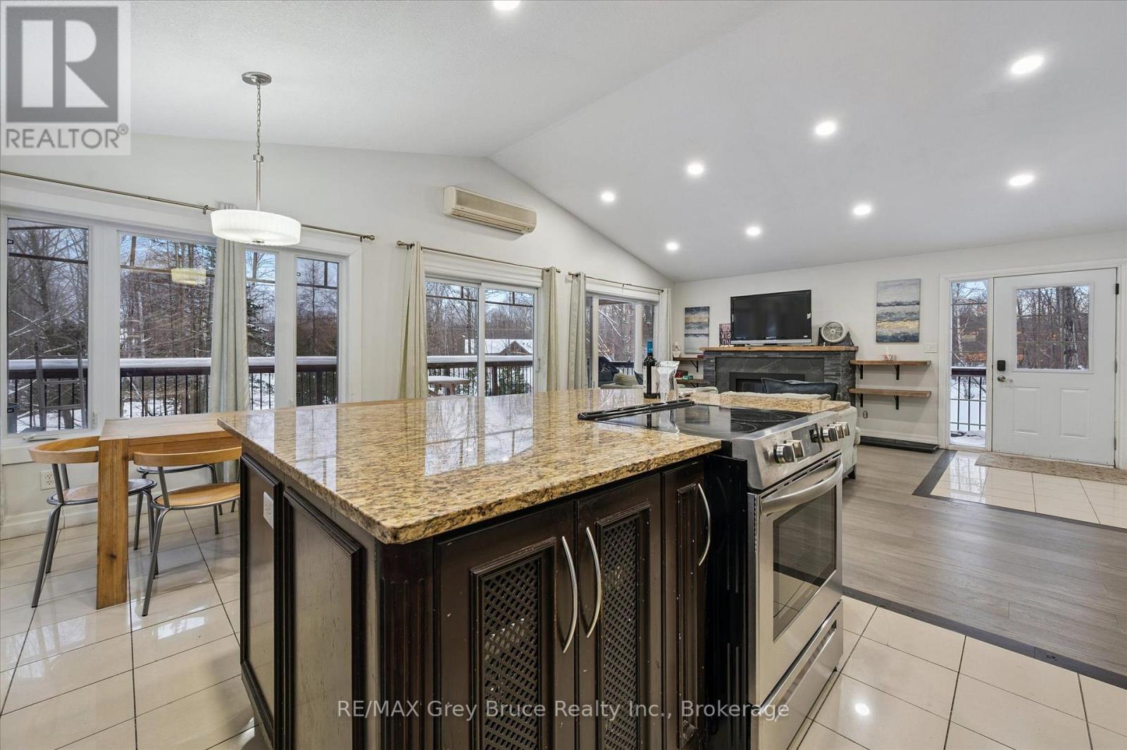 3 Sugarbush Road, South Bruce Peninsula, ON - Indoor Photo Showing Kitchen