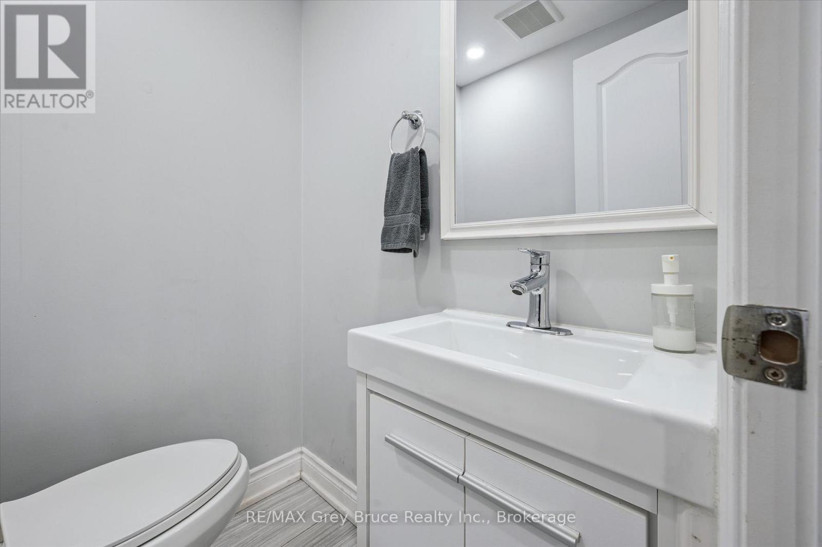 3 Sugarbush Road, South Bruce Peninsula, ON - Indoor Photo Showing Bathroom