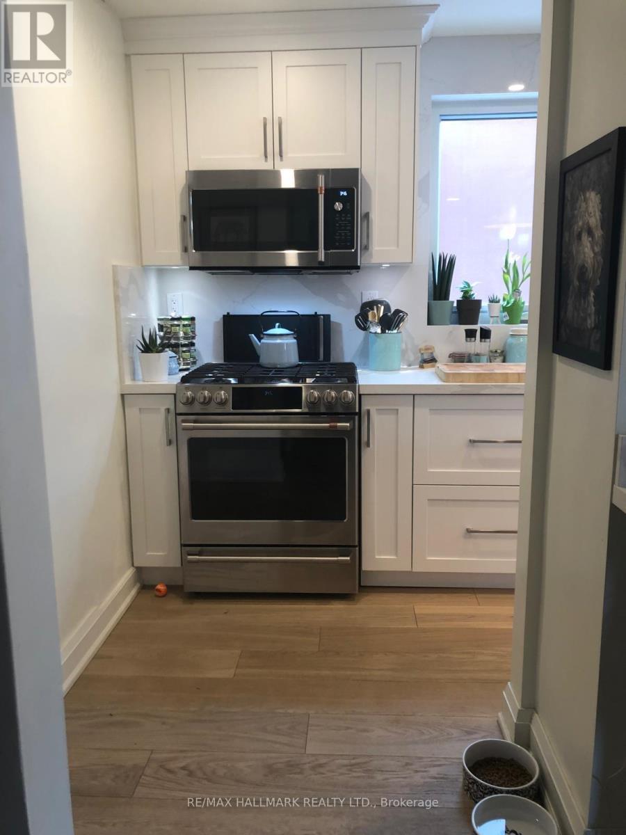 203 Elmhurst Avenue, Toronto, ON - Indoor Photo Showing Kitchen