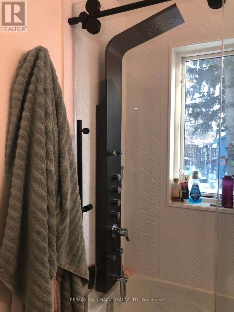 203 Elmhurst Avenue, Toronto, ON - Indoor