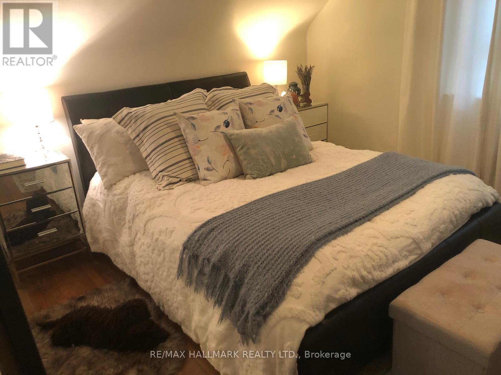 203 Elmhurst Avenue, Toronto, ON - Indoor Photo Showing Bedroom