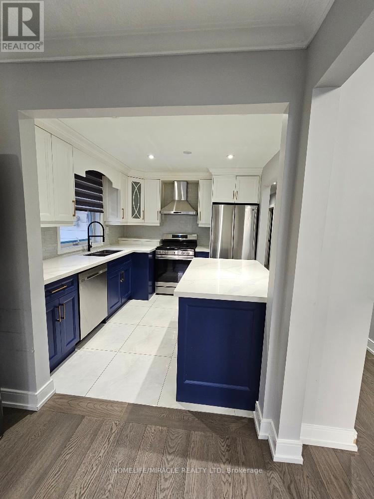 Main - 259 Tower Drive, Toronto, ON - Indoor Photo Showing Kitchen