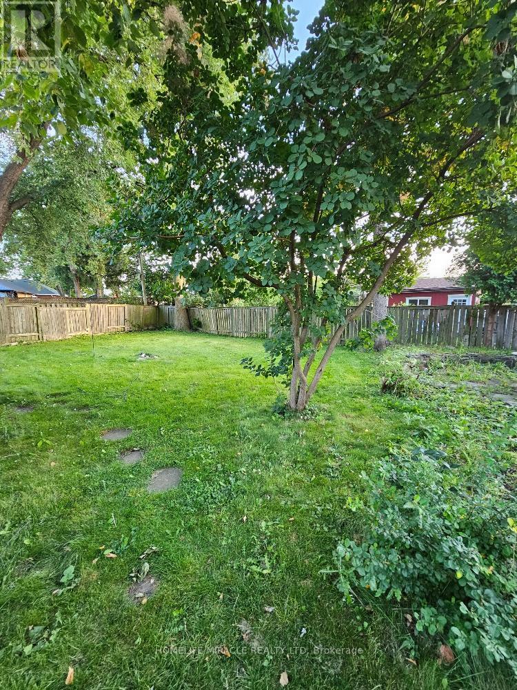 Main - 259 Tower Drive, Toronto, ON - Outdoor