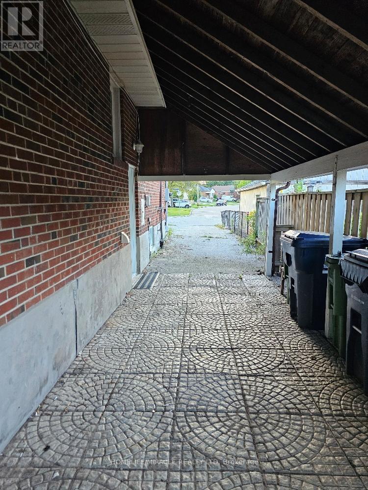 Main - 259 Tower Drive, Toronto, ON - Outdoor With Exterior