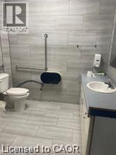 Full bath featuring vanity and toilet - 280 Lester Street Unit# 115, Waterloo, ON
