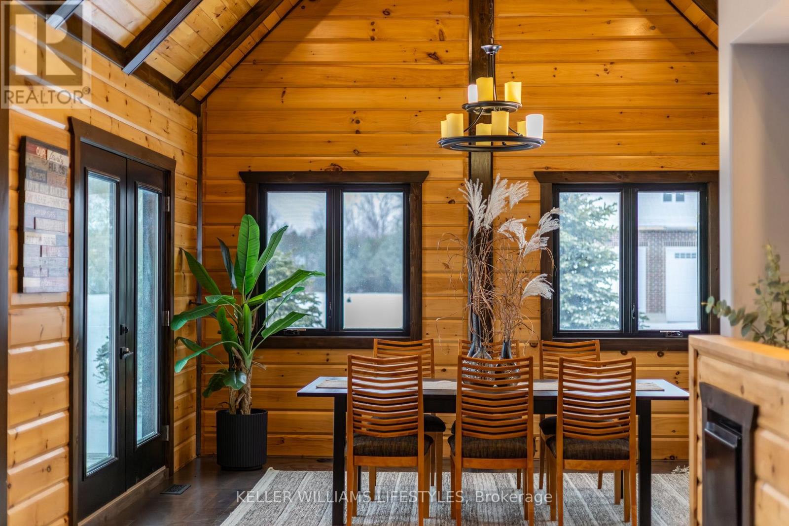 36007 Gore Road, South Huron (Stephen), ON - Indoor Photo Showing Dining Room