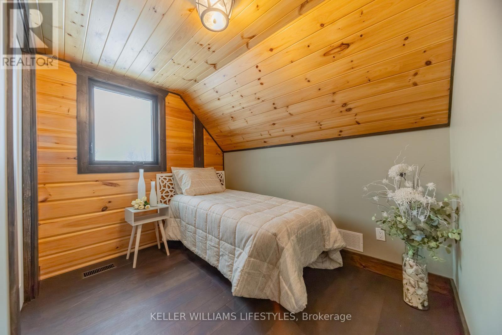 36007 Gore Road, South Huron (Stephen), ON - Indoor Photo Showing Bedroom