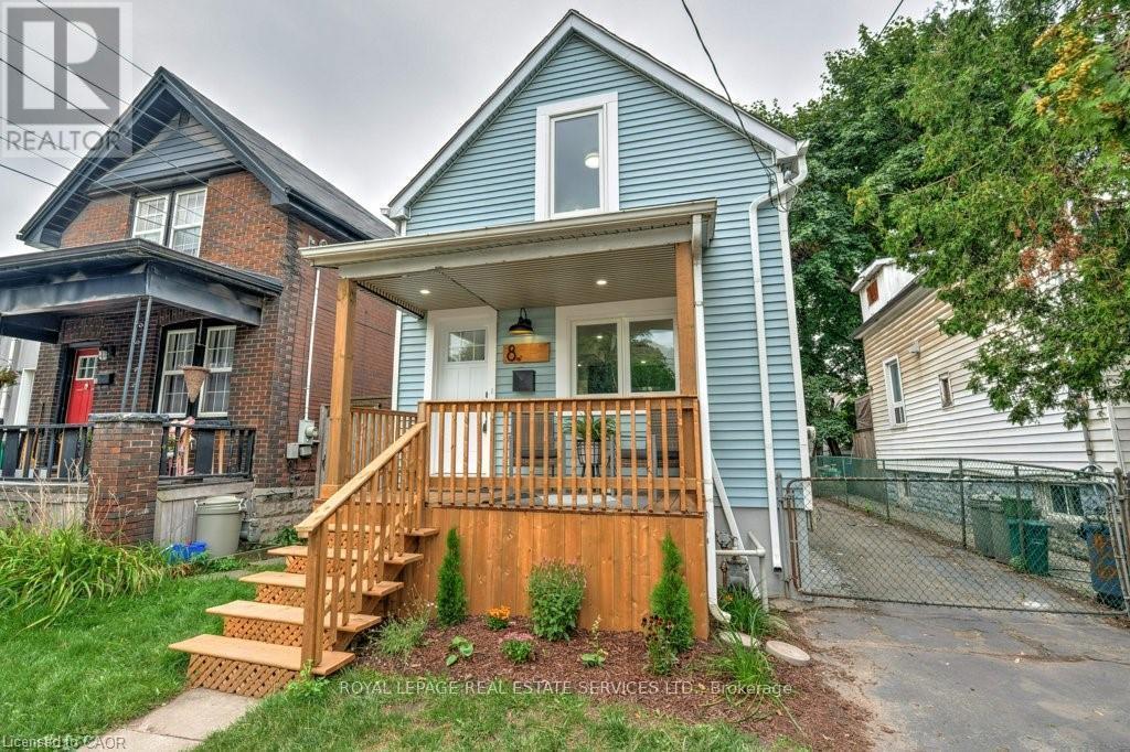 8 Whitfield Avenue, Hamilton, ON - Outdoor