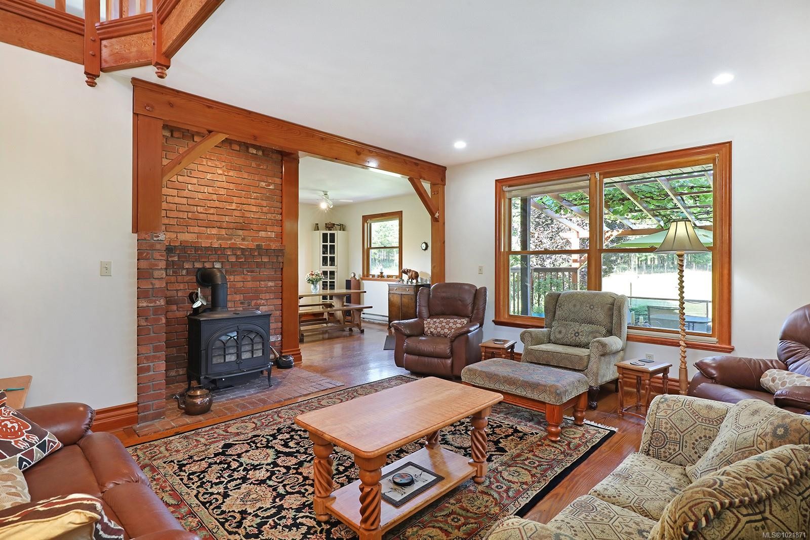 3713 Dove Creek Rd, Courtenay, BC