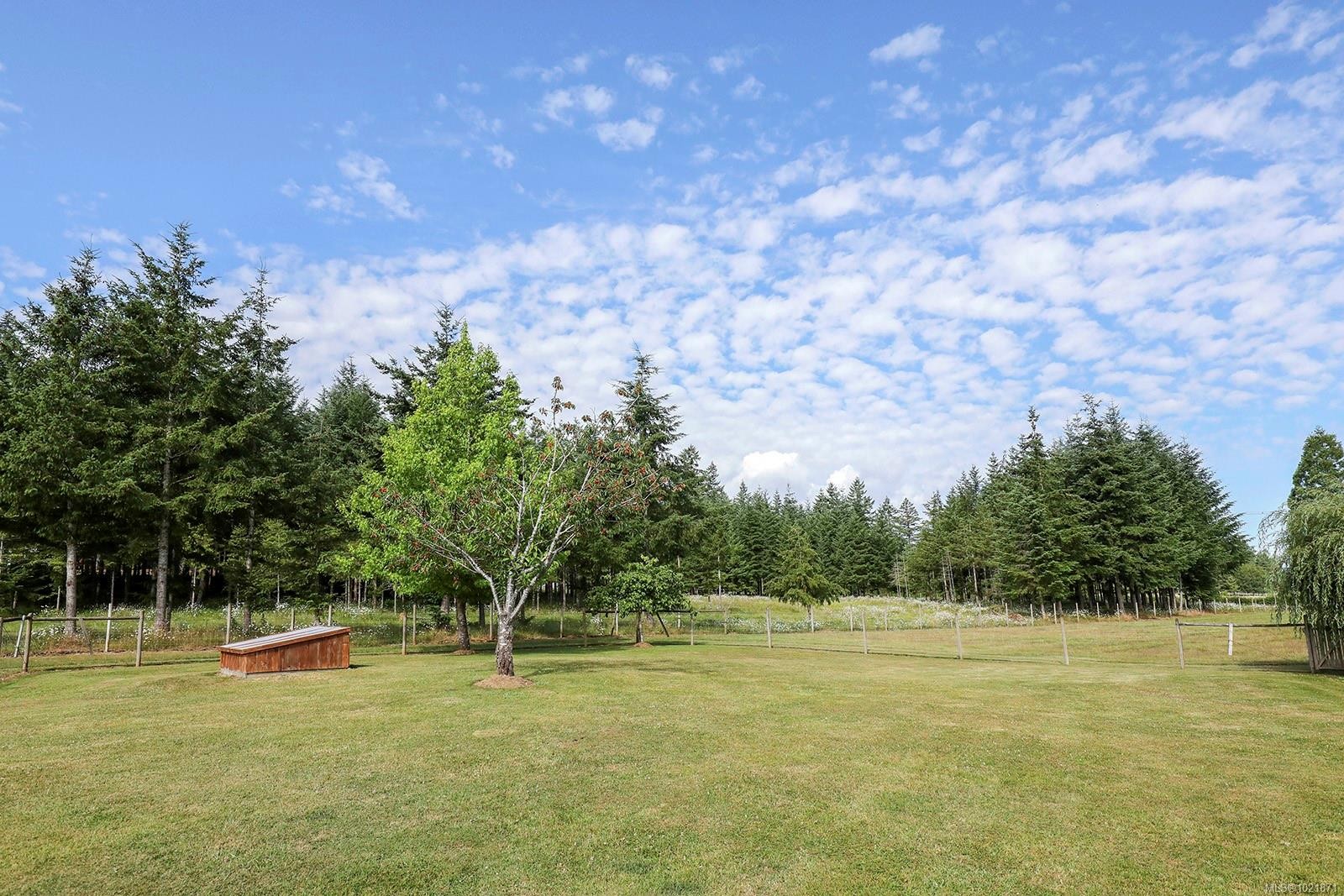 3713 Dove Creek Rd, Courtenay, BC