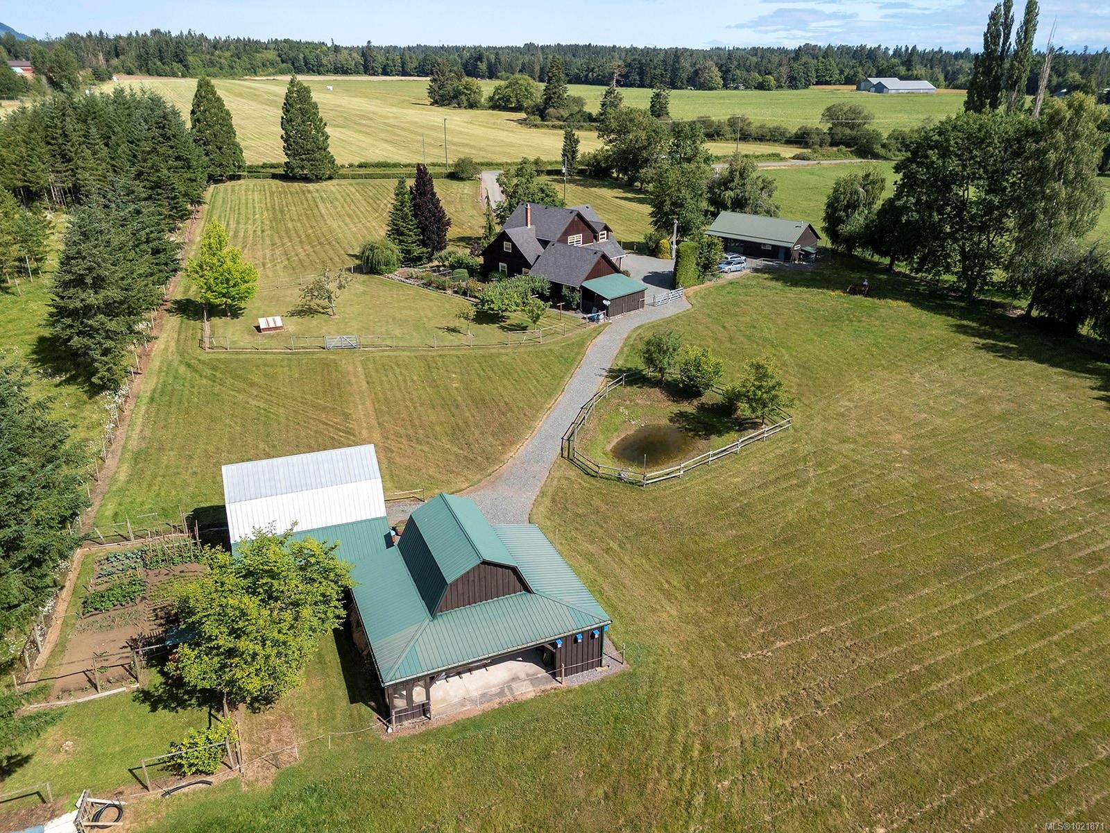 3713 Dove Creek Rd, Courtenay, BC