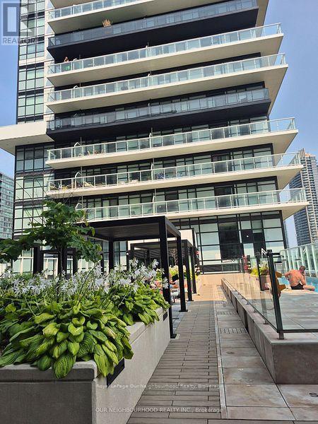 109 - 251 Manitoba Street, Toronto (Mimico), ON - Outdoor