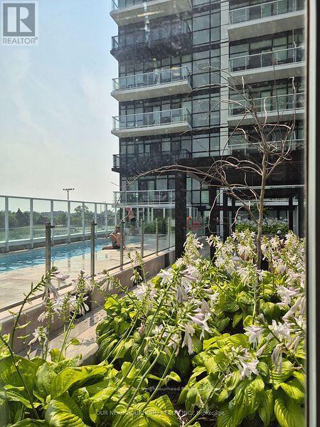 109 - 251 Manitoba Street, Toronto (Mimico), ON - Outdoor