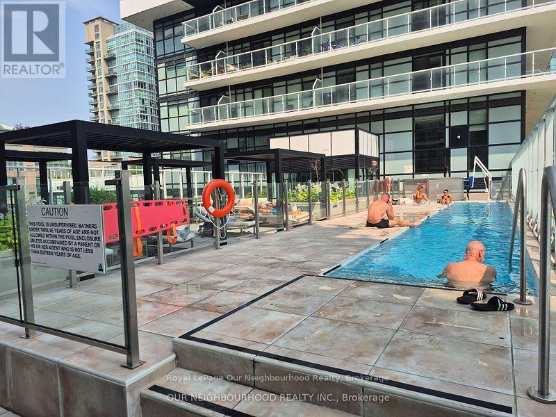 109 - 251 Manitoba Street, Toronto (Mimico), ON - Outdoor