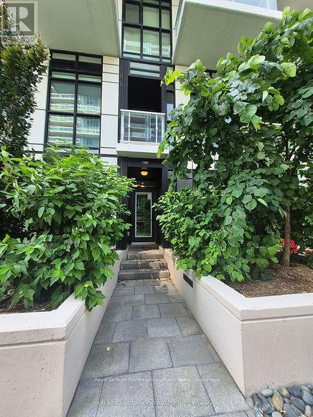 109 - 251 Manitoba Street, Toronto (Mimico), ON - Outdoor