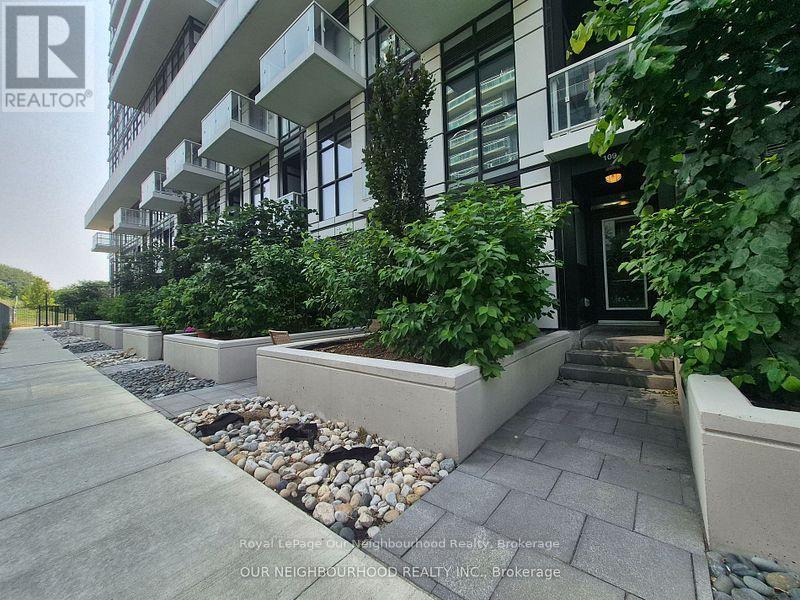 109 - 251 Manitoba Street, Toronto (Mimico), ON - Outdoor