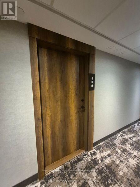 109 - 251 Manitoba Street, Toronto (Mimico), ON - Indoor Photo Showing Other Room