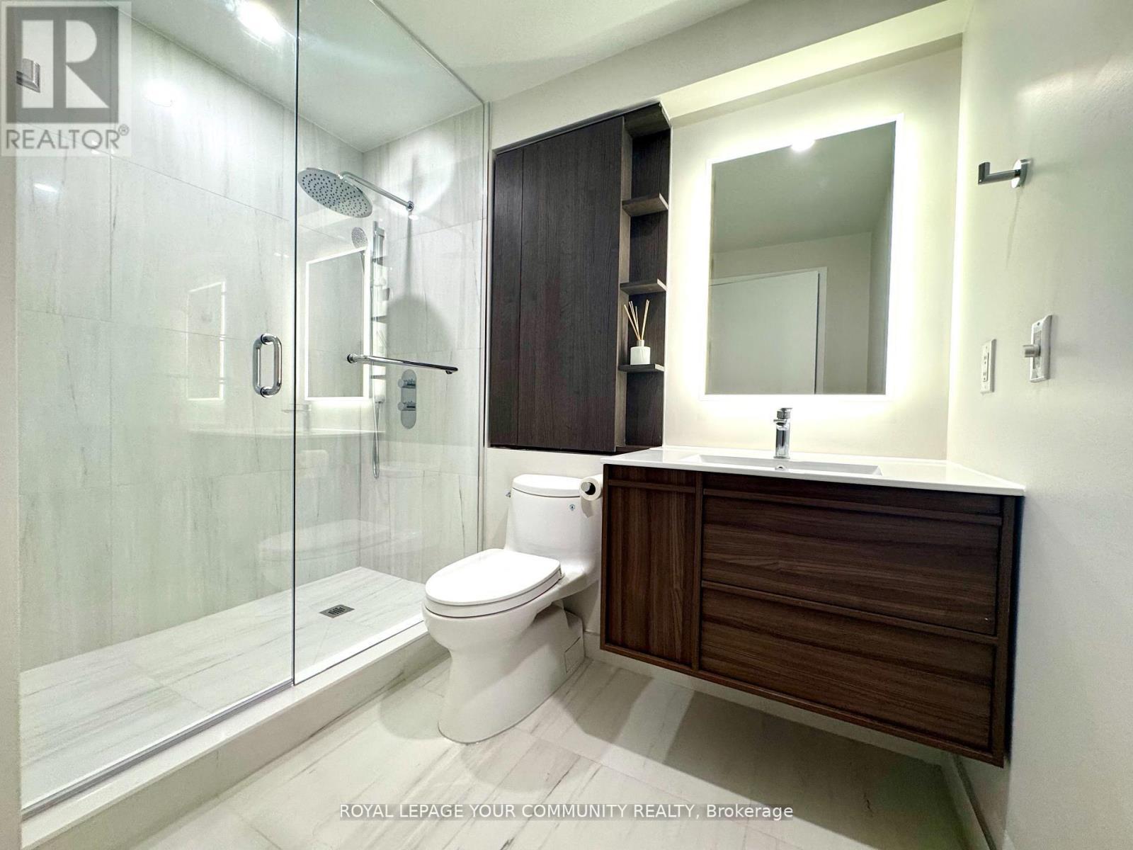 416 - 101 Charles Street E, Toronto, ON - Indoor Photo Showing Bathroom