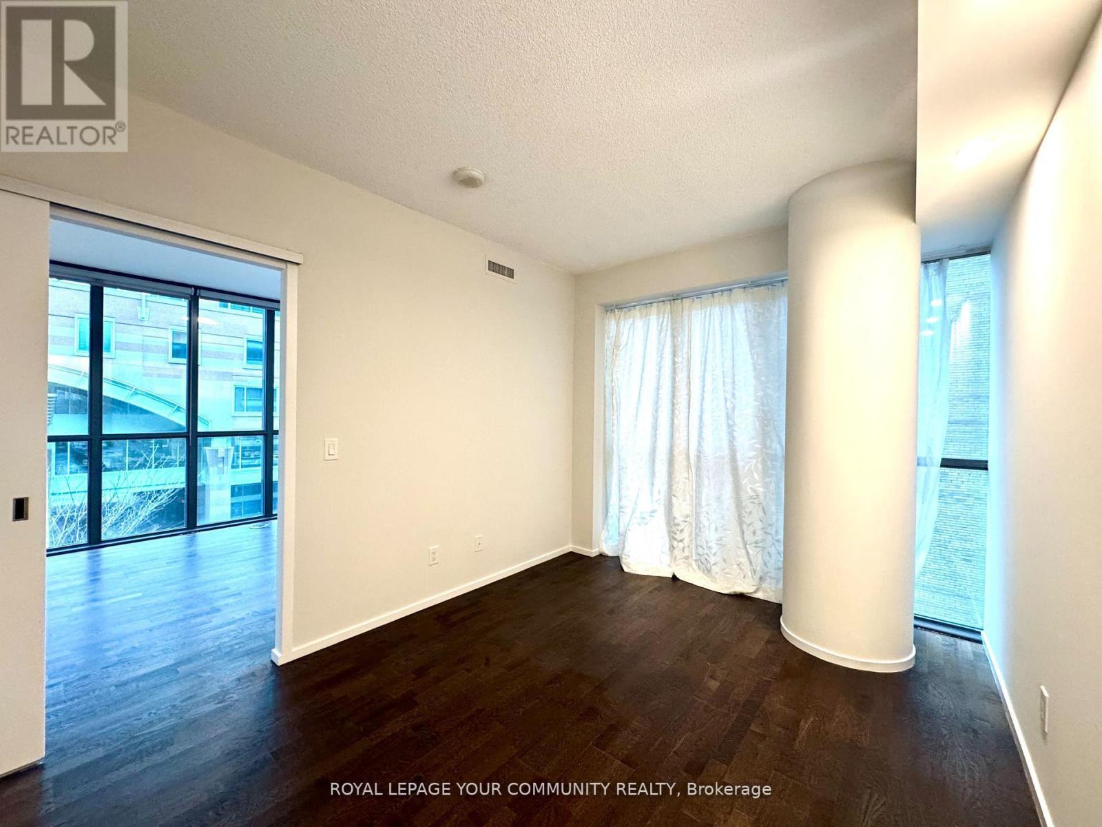 416 - 101 Charles Street E, Toronto, ON - Indoor Photo Showing Other Room