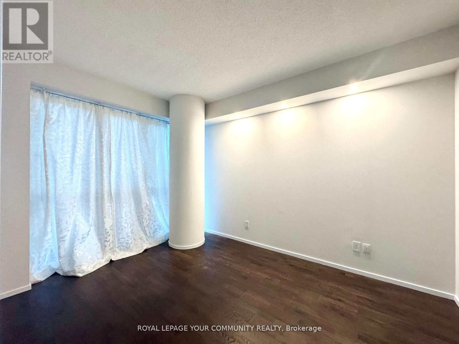 416 - 101 Charles Street E, Toronto, ON - Indoor Photo Showing Other Room