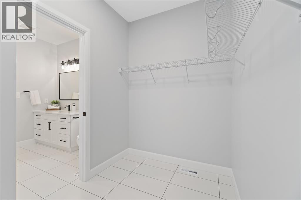 219 Essex Street, Sarnia, ON - Indoor