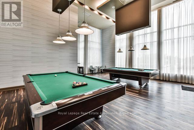 1601 - 155 Legion Road N, Toronto, ON - Indoor Photo Showing Other Room