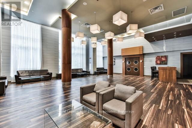 1601 - 155 Legion Road N, Toronto, ON - Indoor Photo Showing Other Room