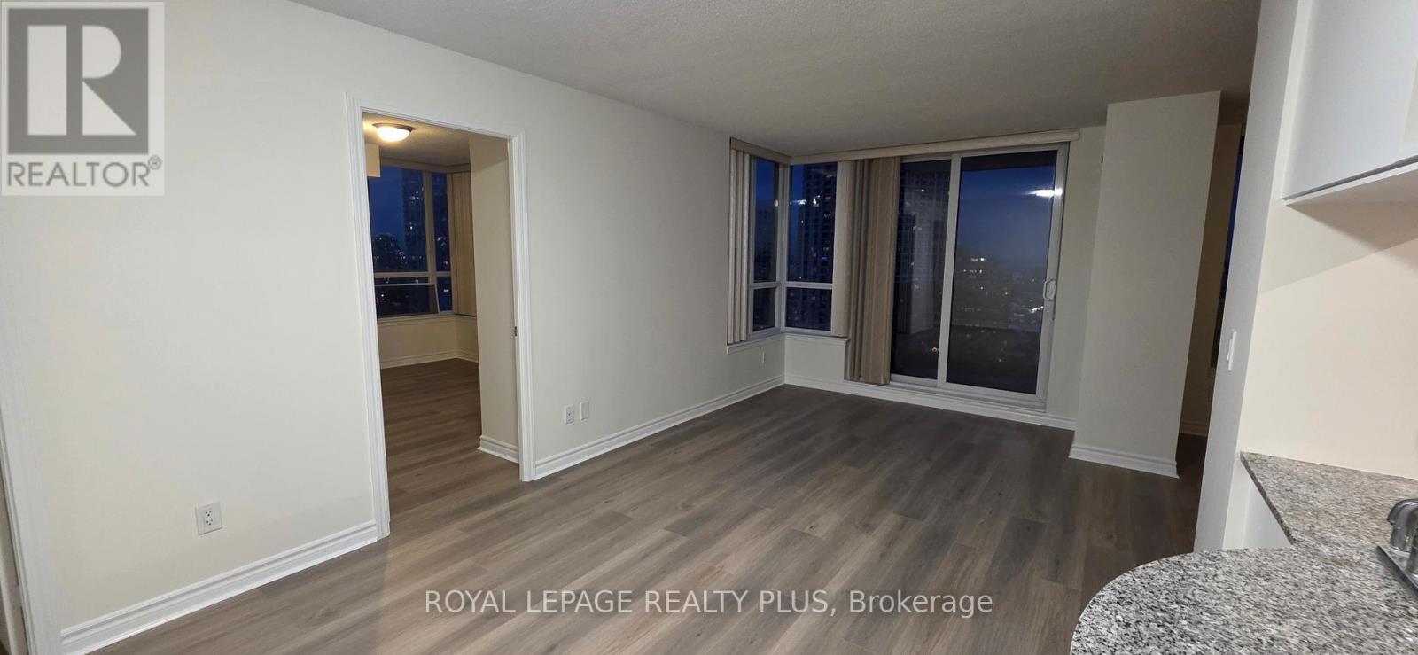 2311 - 4080 Living Arts Drive, Mississauga, ON - Indoor