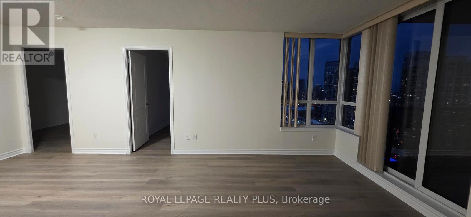 2311 - 4080 Living Arts Drive, Mississauga, ON - Indoor Photo Showing Other Room