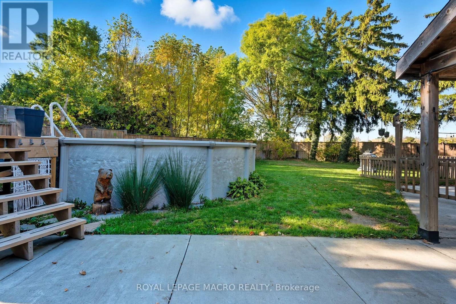 17 Carmen Avenue, Hamilton, ON - Outdoor With Backyard
