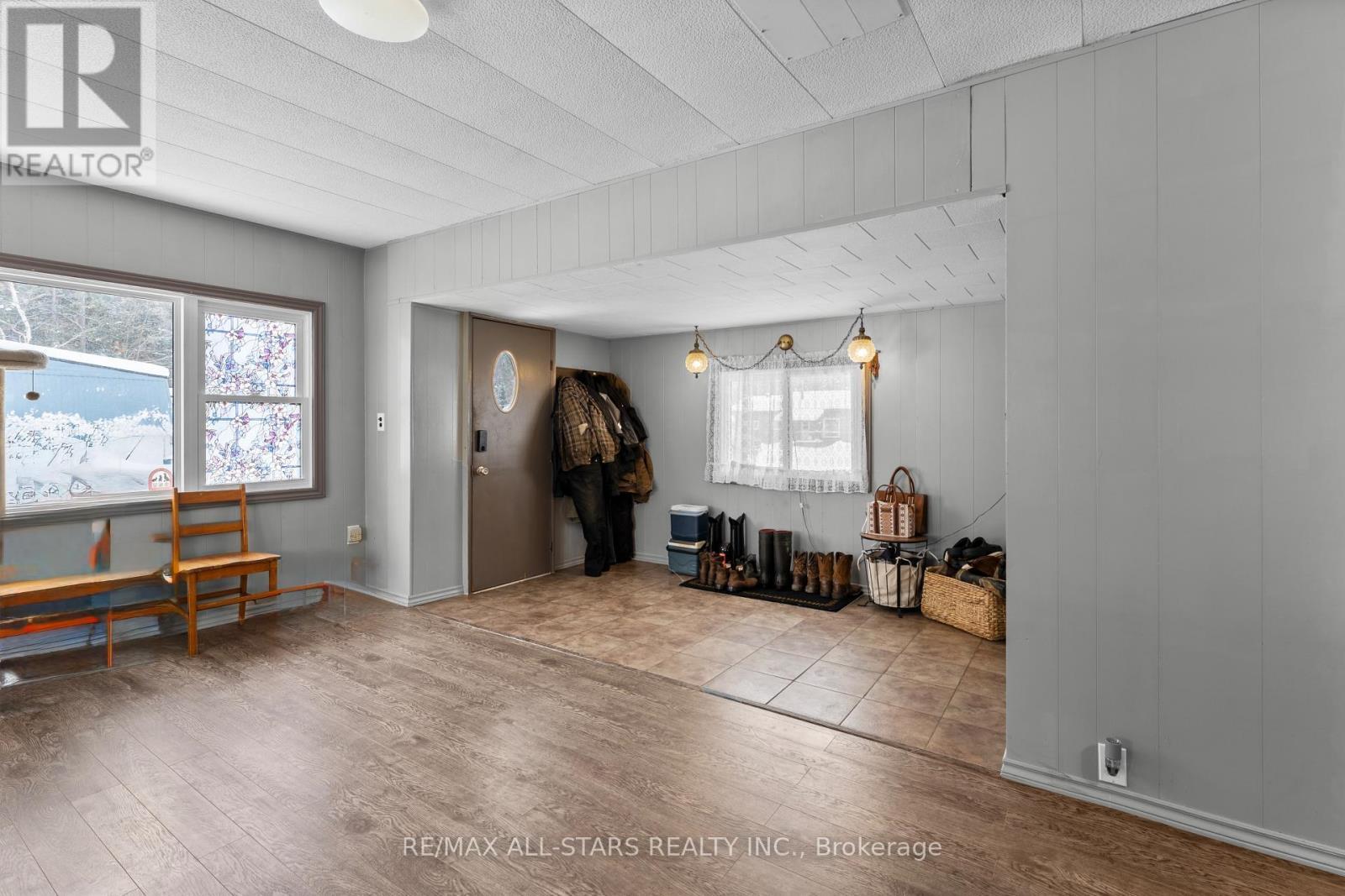 1088 Lutterworth Pines Road, Minden Hills (Lutterworth), ON - Indoor Photo Showing Other Room