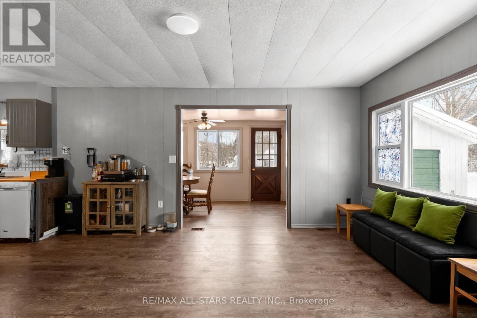 1088 Lutterworth Pines Road, Minden Hills (Lutterworth), ON - Indoor