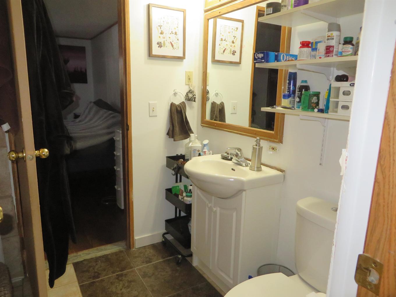 14 Mill Road, Sioux Lookout, ON - Indoor Photo Showing Bathroom