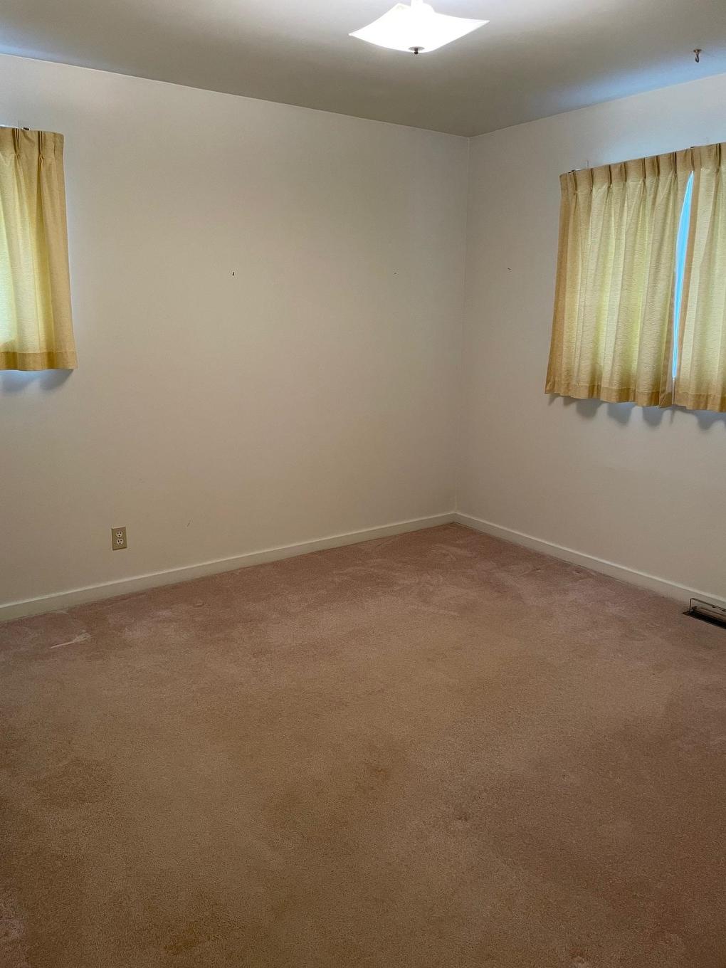 257 Arundel Street, Thunder Bay, ON - Indoor Photo Showing Other Room