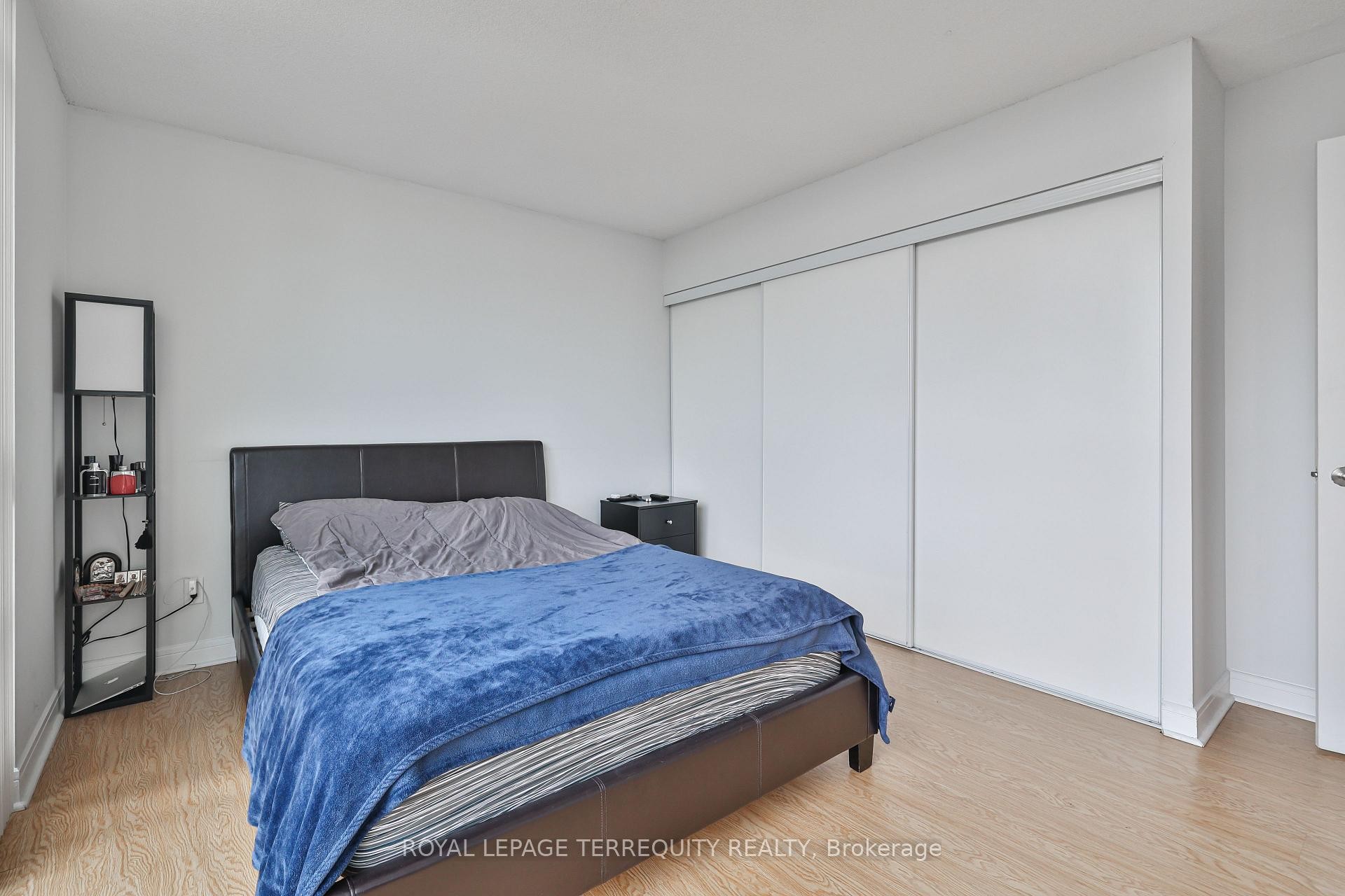 2306-35 Bales Avenue, Toronto, ON - Indoor Photo Showing Bedroom