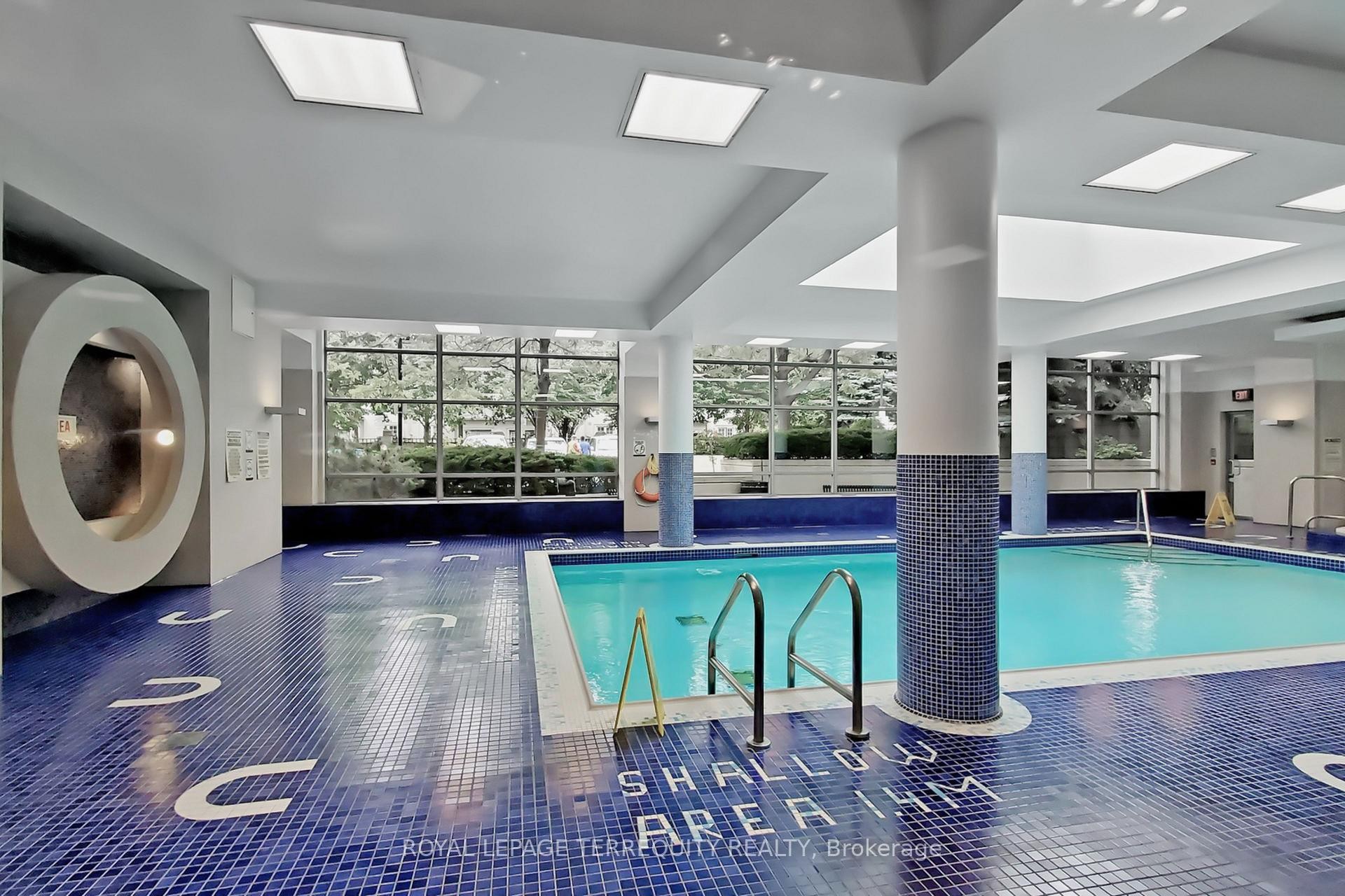 2306-35 Bales Avenue, Toronto, ON - Indoor Photo Showing Other Room With In Ground Pool